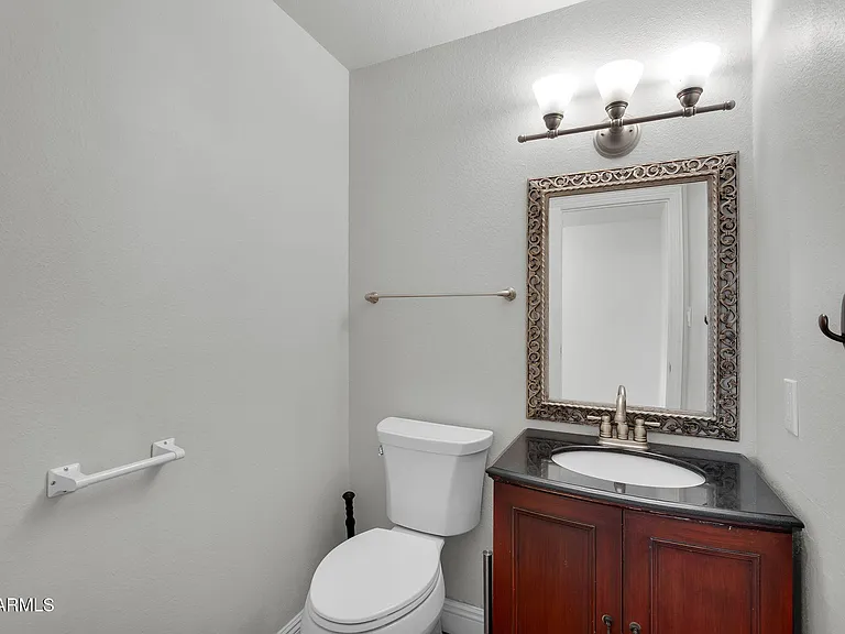 2542 W Nopal Ave — Photo 39