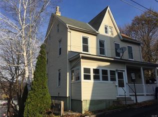 426 Center Ave, Slatington, PA 18080