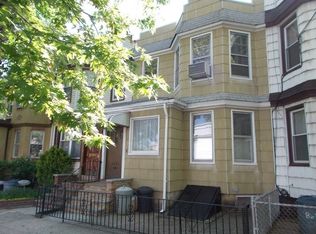 6507 79th St, Middle Village, NY 11379