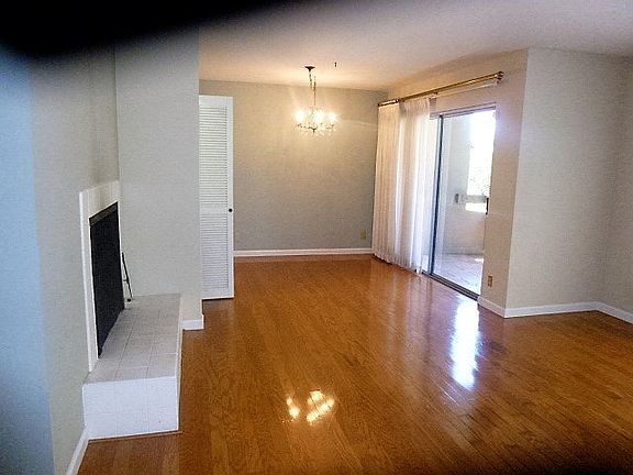 Living Room-Dining Room