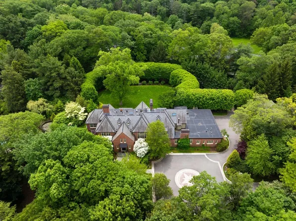 63 Goddard Ave, Brookline, MA 02445