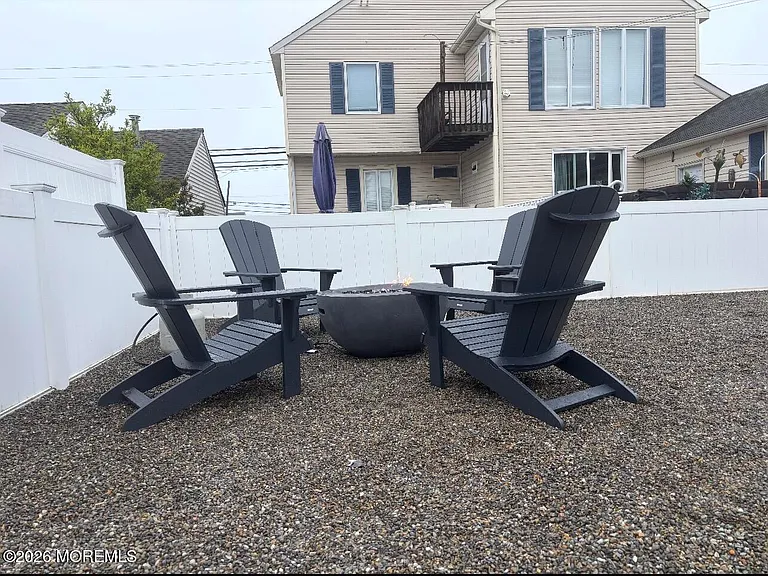 53 C St — Photo 30