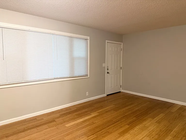 Unit Photo