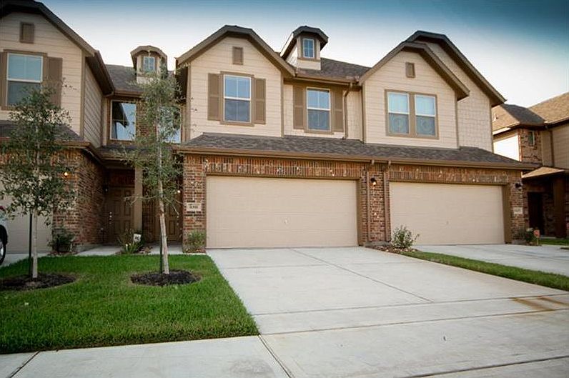 1st image of 8335 Hawthorn Valley Ln