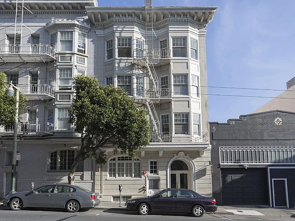 Front exterior view of the apartment building at 861 Post St, San Francisco, CA 94109, USA
