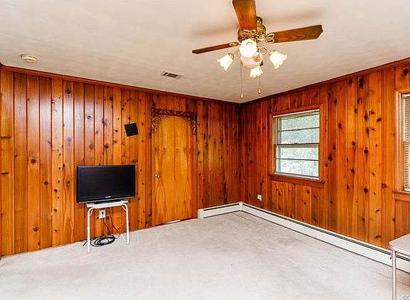 5th image of 618 Arizona Dr
