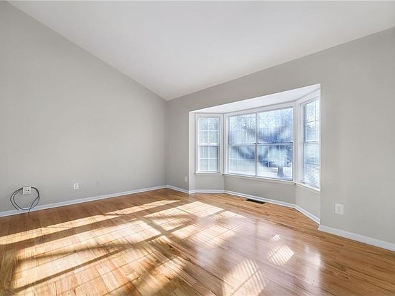 4th image of 3968 Rainover Dr