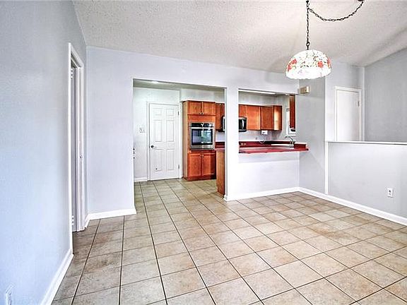 4th image of 340 Linwood Dr