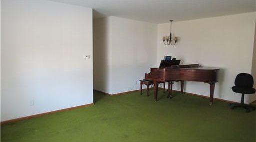 5th image of 30342 N Meadowbrook Ln
