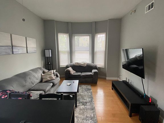 2nd image of 4503 McPherson Ave APT 302