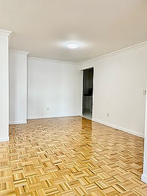 4th image of 400 Chambers St APT 10V