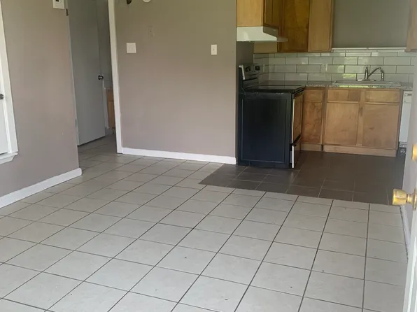 795 W Cedar St, Atoka, OK