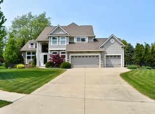 9738 Southern Oaks Ct, Portage, MI 49002
