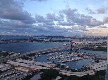 5th image of 244 Biscayne Blvd APT 3108