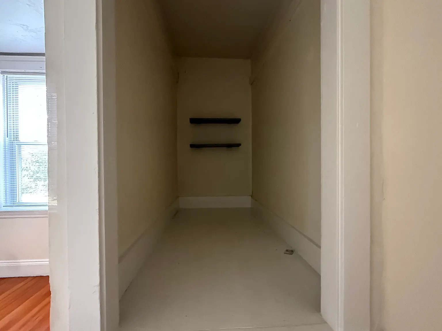 2 bed, 900 sqft, $2,500 — Photo 4
