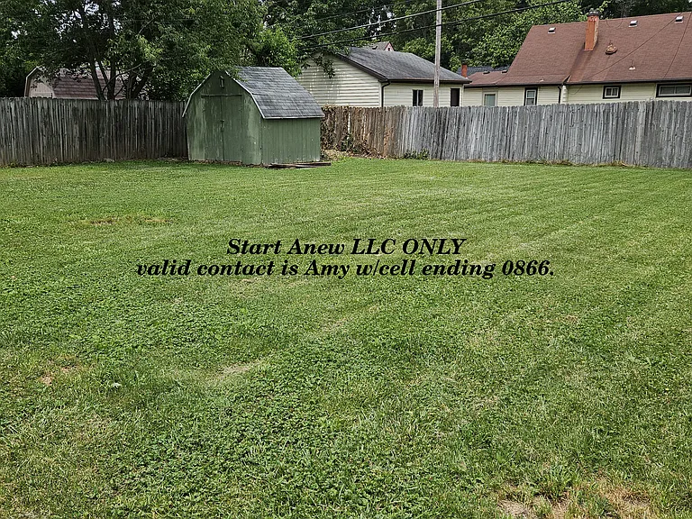 1043 Tabor Ave — Photo 10