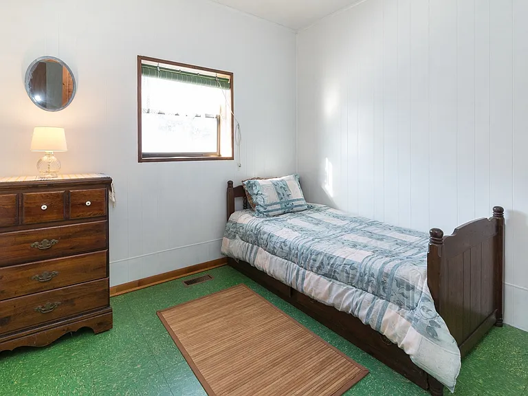 9 Shore Rd — Photo 12