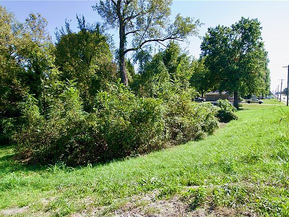 5th image of 1901 S Lees Summit Rd