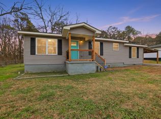 711 W James Ave, Rossville, GA 30741