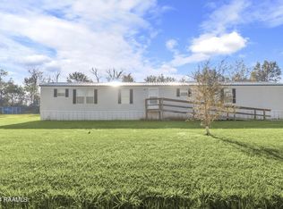 1064 Poydras Pl, Breaux Bridge, LA 70517