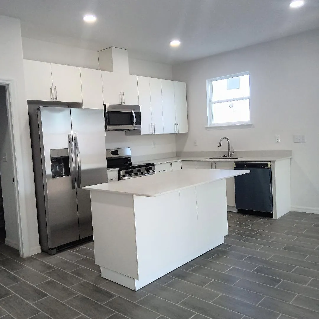 Building Photo - 1562 Elmhurst Cir SE