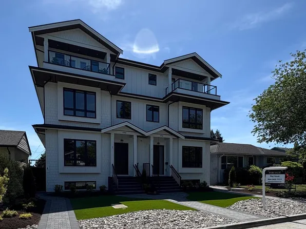 3786 Peter St #2, Burnaby, BC V5J 1N4