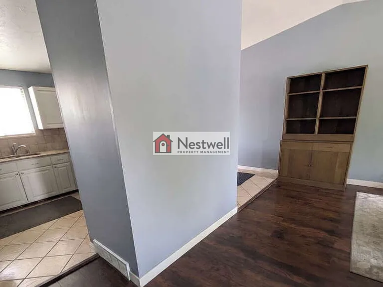 1637 W Crystal Ridge Dr — Photo 8