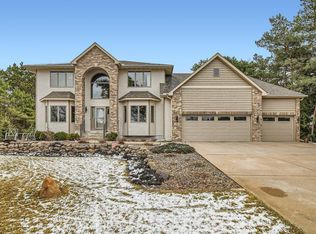 15887 Uplander St NW, Andover, MN 55304