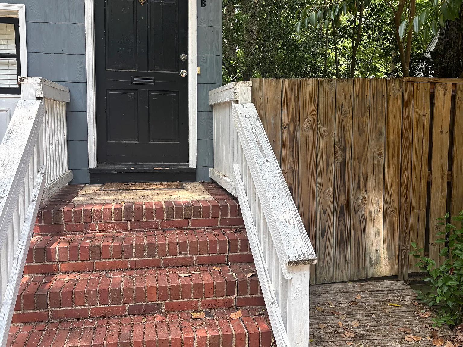 1 bed, 1000 sqft, $1,300 — Photo 3
