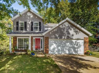 409 Oaktree Crossing Ct, Ballwin, MO 63021