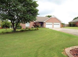 305 Redfield Rd, Florence, AL 35633
