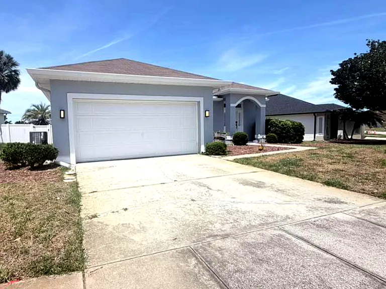 906 Berwick Dr — Photo 43