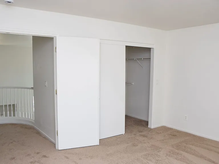 9493 Grove Ridge Ave — Photo 18