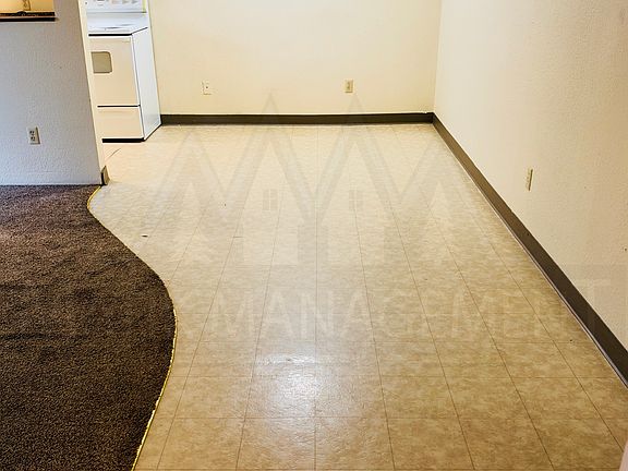 2nd image of 302 6th St SW APT 206
