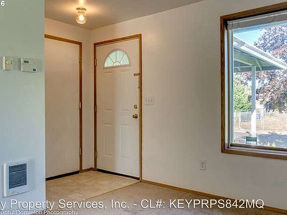 3rd image of 8708 NE 161st Ave