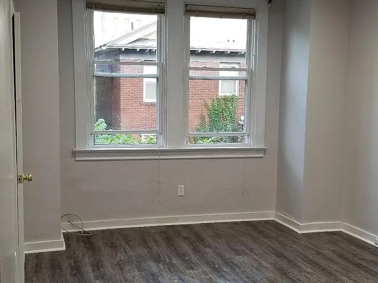 2360 Pittock St — Photo 3