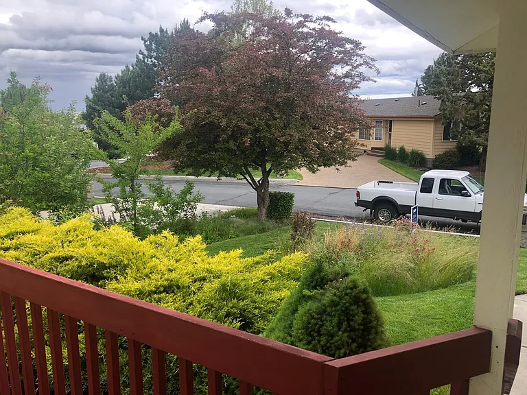 2515 NE Lavender Way — Photo 10
