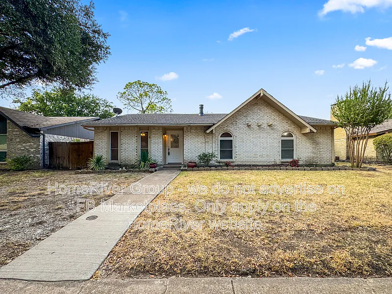 2710 Robin Hill Ln