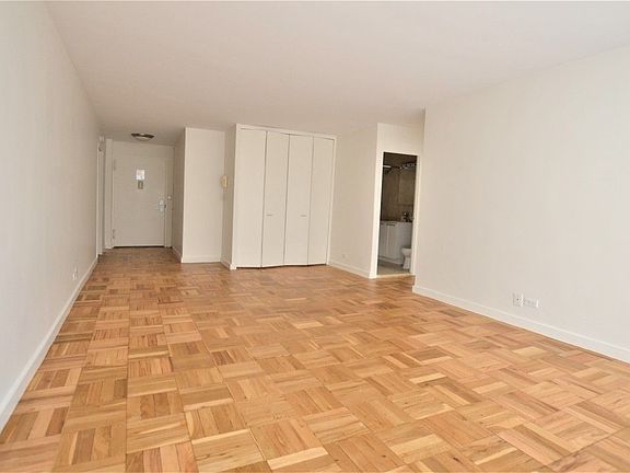 4th image of 333 E 49th St APT 2A
