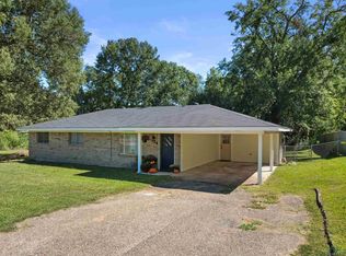 224 Parkway Ln, Gilmer, TX 75645