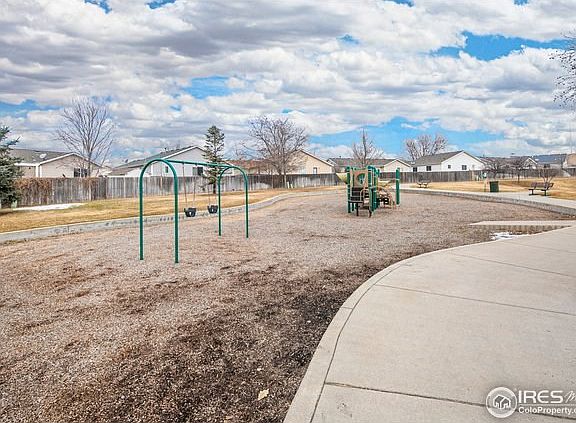 Community Park just steps away