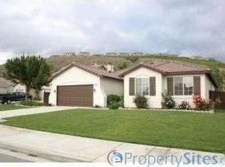 30032 Frontera Del Sur, Highland, CA 92346
