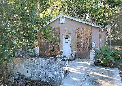 1st image of 616 Tucker St