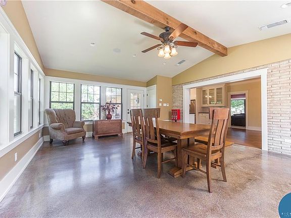 5th image of 3901 Oakdale Dr