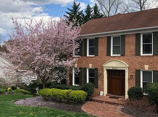 8521 White Winter Ct, Ellicott City, MD 21043