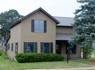 502 9th Ave S, Onalaska, WI 54650