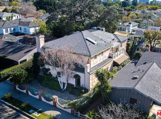 11352 Elderwood St, Los Angeles, CA 90049