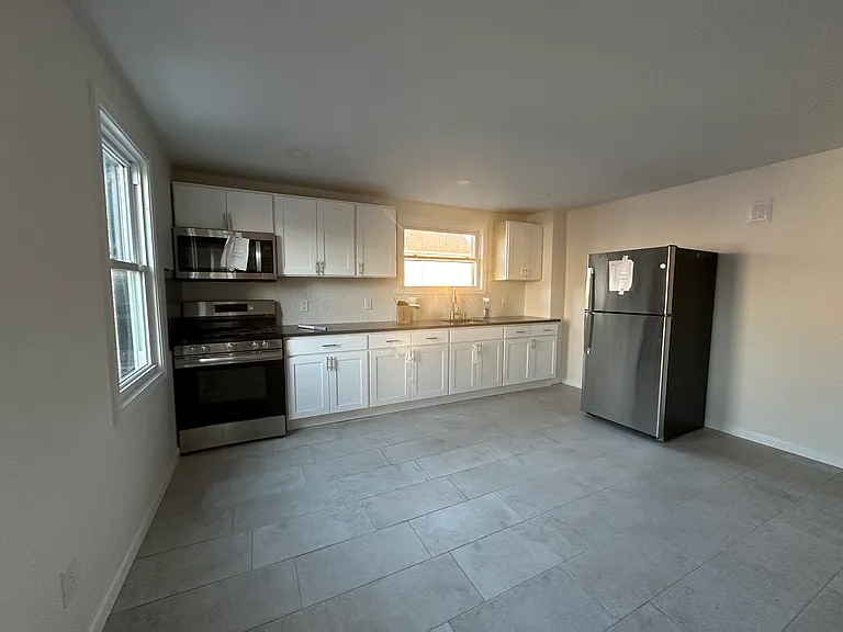 596 E Main St #1 — Photo 1
