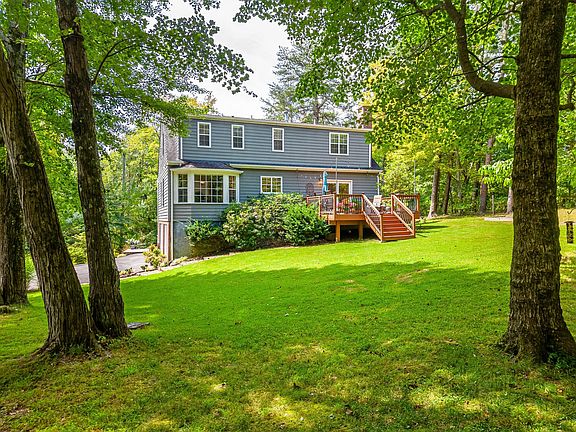 4th image of 43 Wayside Ln