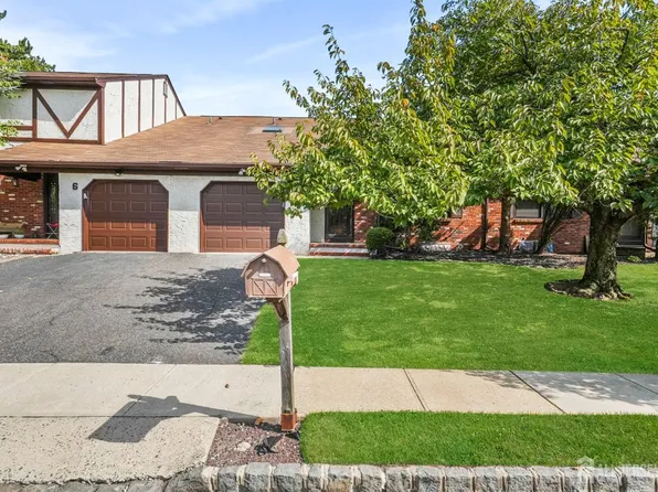 5 Sherbone Pl, Sayreville, NJ 08872